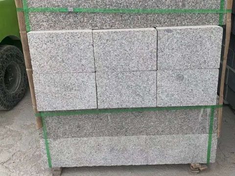 點擊查看詳細(xì)信息<br>標(biāo)題：花崗巖路沿石 閱讀次數(shù)：2914