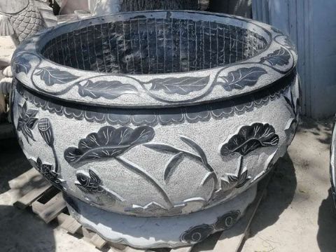 點(diǎn)擊查看詳細(xì)信息<br>標(biāo)題：石缸石花盆 閱讀次數(shù)：3181