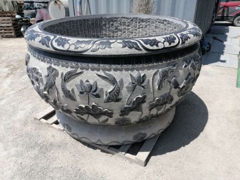 點(diǎn)擊查看詳細(xì)信息<br>標(biāo)題：石缸石花盆 閱讀次數(shù)：3100