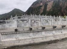 點擊查看詳細信息<br>標題：雕刻欄桿 閱讀次數(shù)：2928